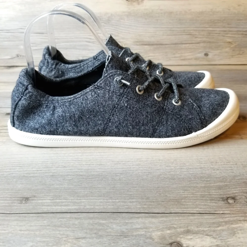 Madden Girl Bailey H Lace Up Sneakers